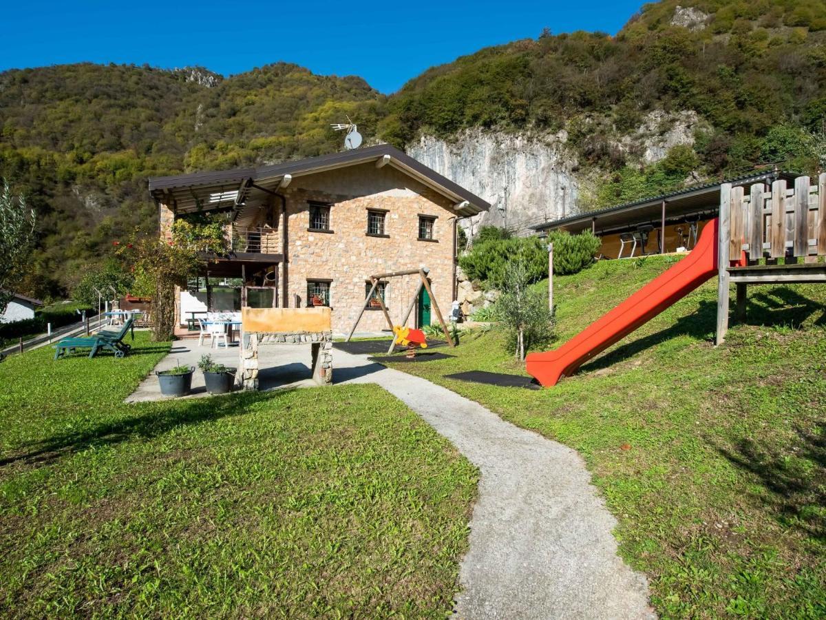 In A Green And Relaxing Atmosphere With Pool And Stunning Lake View Villa Marone Exteriör bild